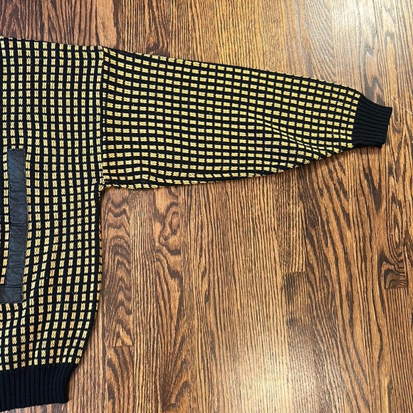 Vintage 90s Knit Sweater with Patches - Picture 8 of 11